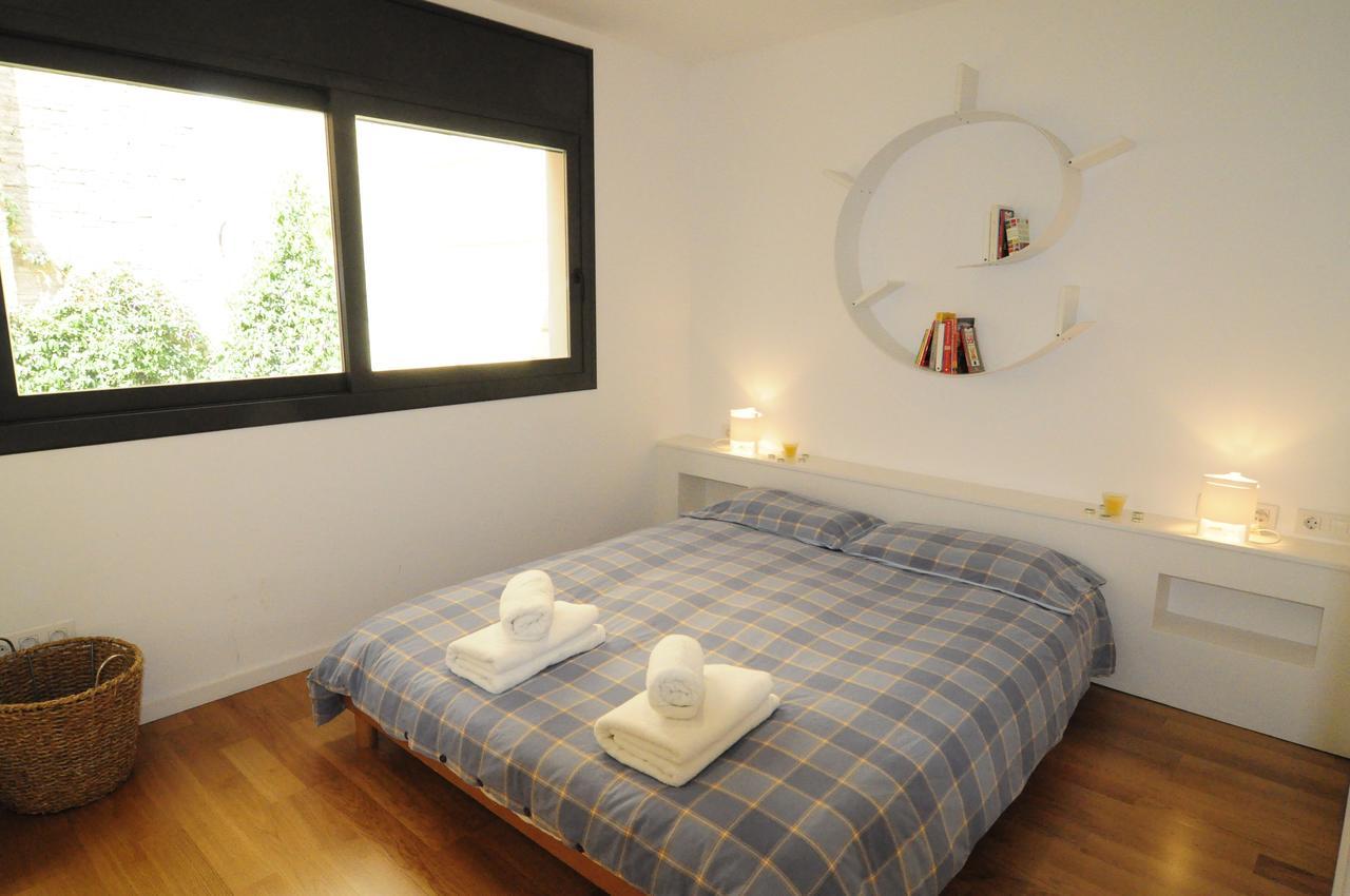 Appartement Rentbcn Gracia Deluxe à Barcelone Extérieur photo